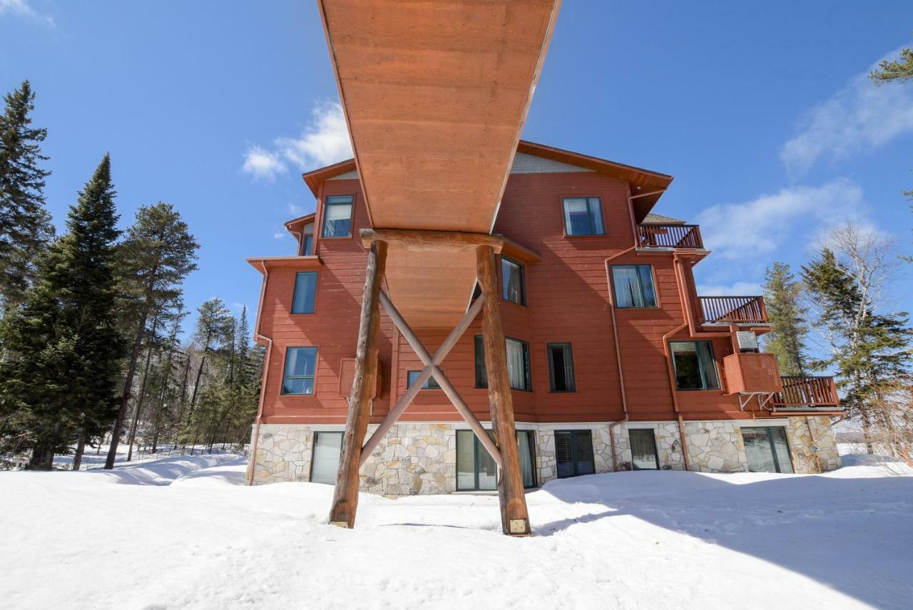 Les Condos Du Lac Taureau- Rooms & Condos Saint-Michel des Saints Exterior photo
